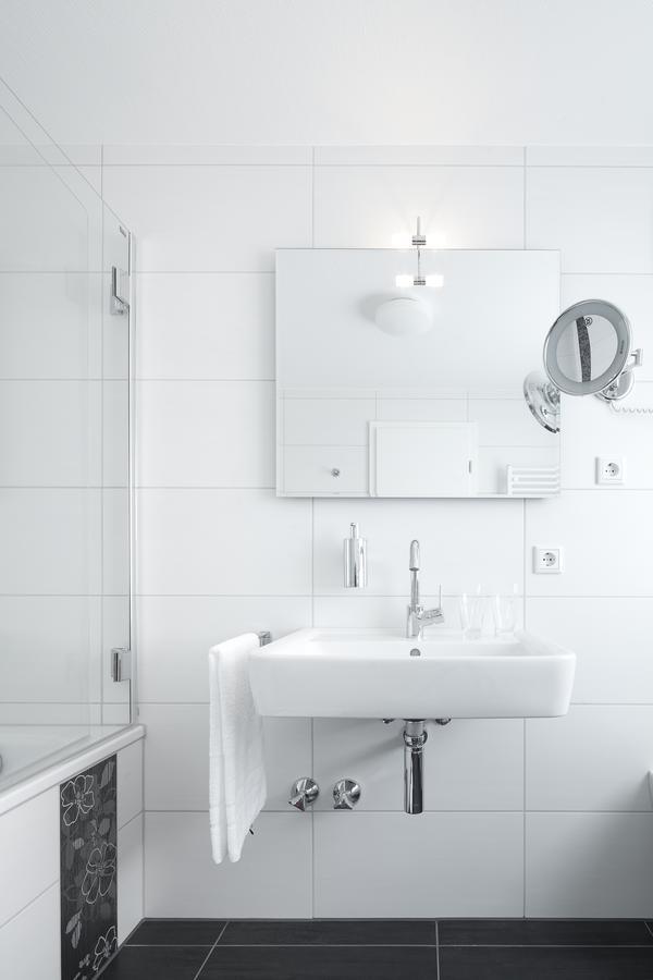 Zu Den Drei Linden Hotel Wermelskirchen Cameră foto